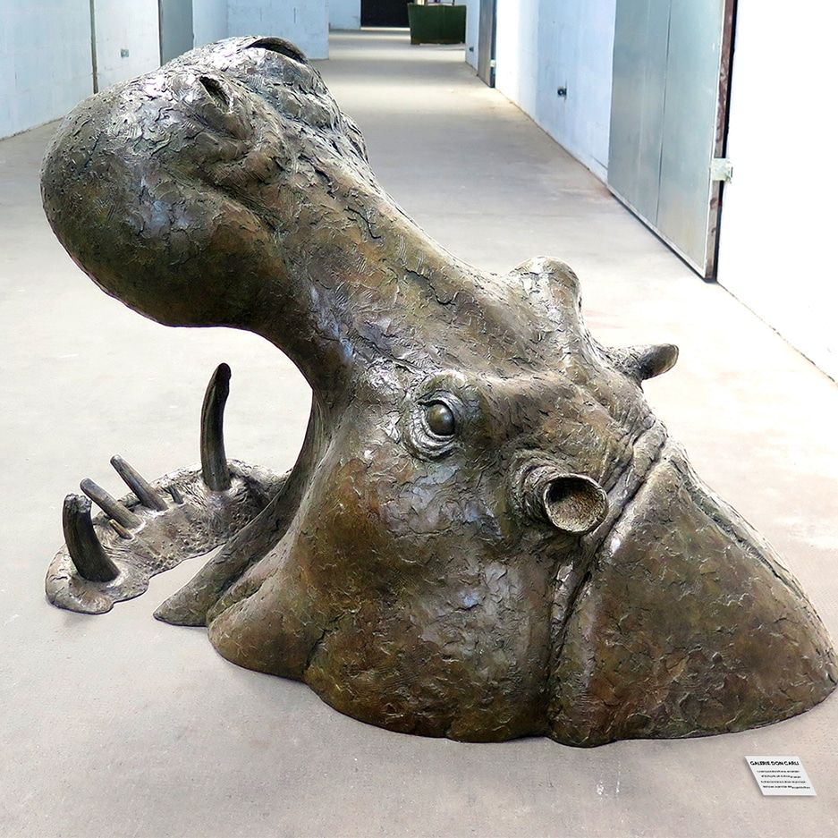 Hippopotame sculpture animalière Chabert