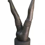 Compas 1terre cuite patinée façon bronze hauteur 39 cm - Véronique Vantesone